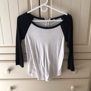 American Eagle zipper back tee